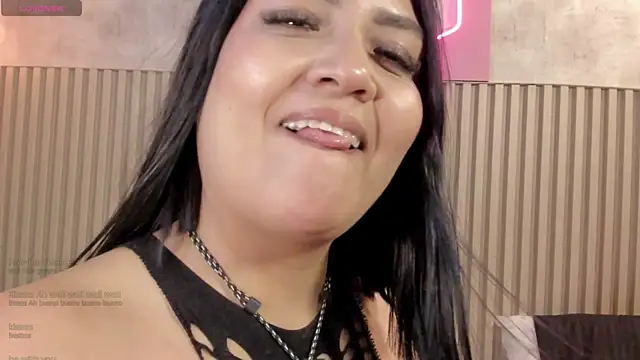LustUnion_ webcam