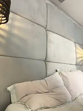 IvonneOwen webcam