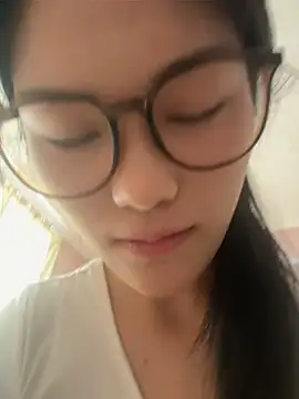 yanzi520's live room
