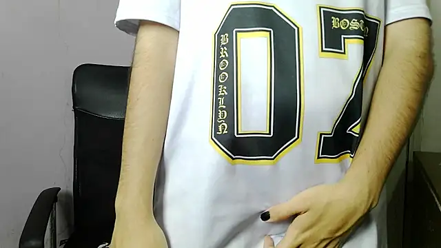 skinnyX333 webcam