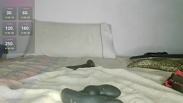 canarito18 live cam on StripChat