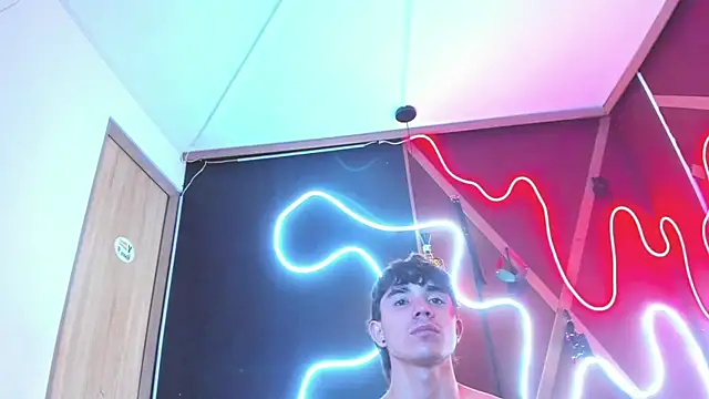 MaximumSteel_ live cam on StripChat