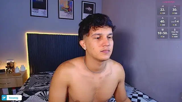 Leo_Savage_ webcam
