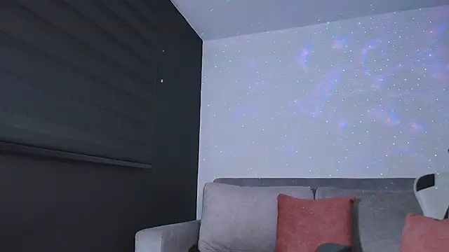 lara_reynolds webcam