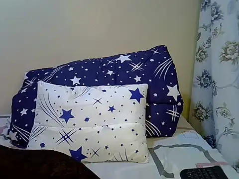 RoyalEve_ webcam