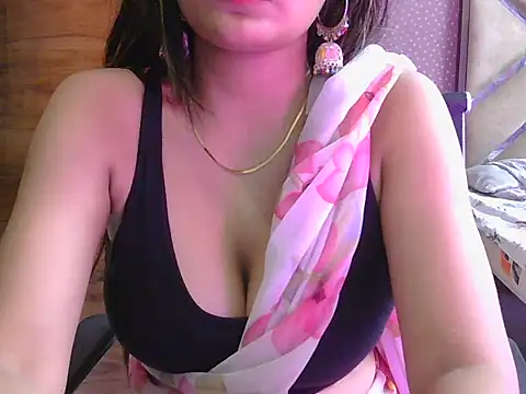 miss-riyaa live webcam show