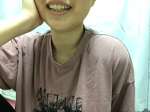 hypekittyboy live webcam show