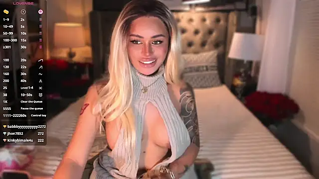 ParisianDoll webcam