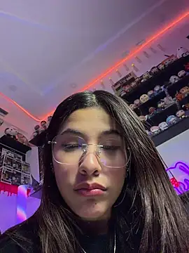 crystal_bunny7 webcam