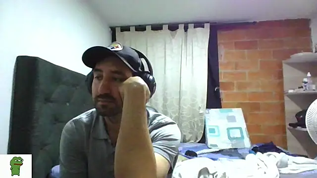 coolfriki webcam