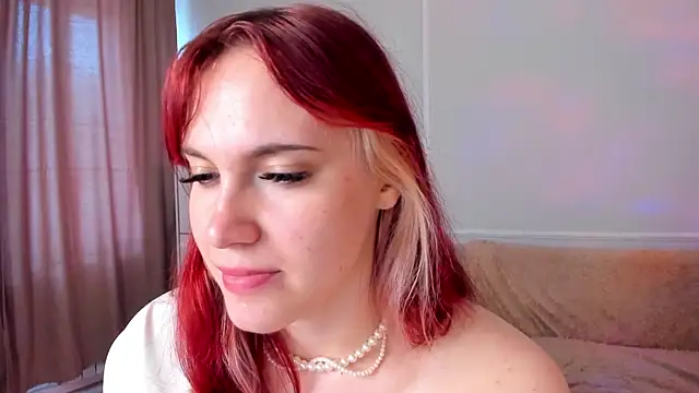SweetieMarry webcam