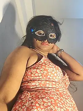 DIRTYSECRET_QUEEN_07 webcam