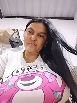 Horny-Mommy-Dirty webcam