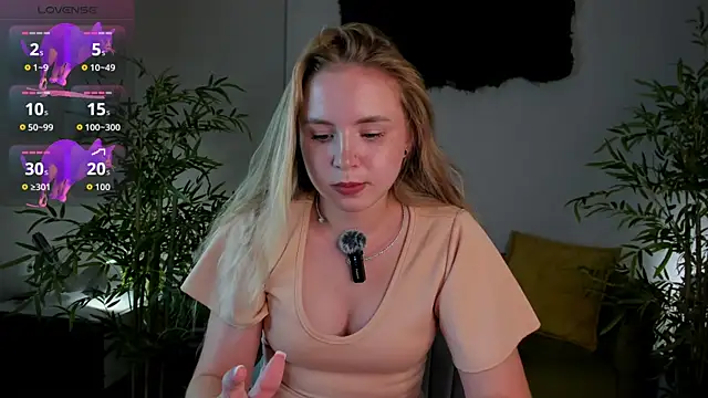 Linda__Bloom webcam