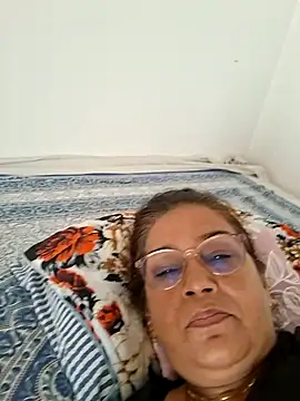 Priya-696