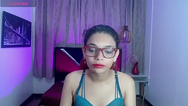luisa__torres webcam