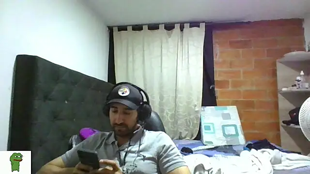 coolfriki webcam