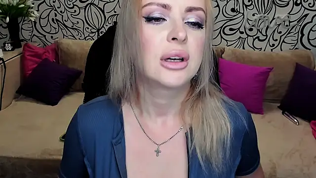 Hotdreamhere webcam