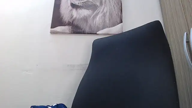 PervertPreggy webcam