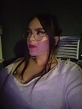 Mia_Collings1 webcam