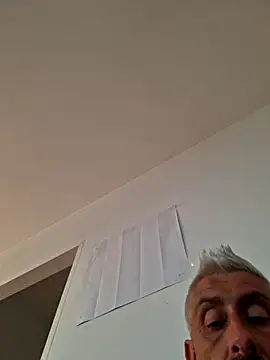 cuci45 live cam on StripChat