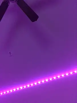theprettysoles webcam