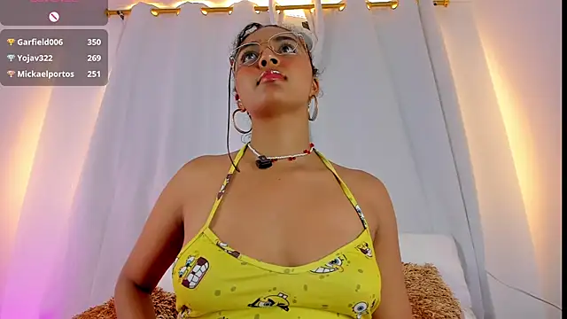 Melodymoore_ webcam