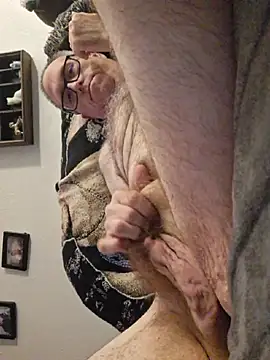 smallone327 - Smallone327's free webcam - UK Sex Cams