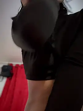 ariella_lov webcam