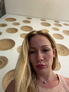 LavenderHot webcam