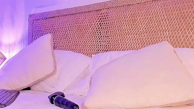 melaniejeannn_ webcam