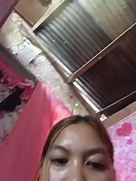 Hotmama21xx live cam on StripChat