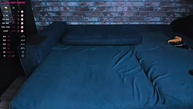 mark_normal live webcam show