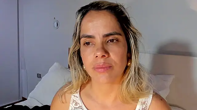 claramariamon - ClaraMariaMon's free webcam - UK Sex Cams