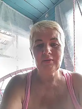 NicoleOlla webcam