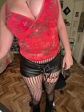 infernaldeity live cam on StripChat