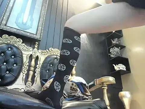 Gomory_Niix live cam on StripChat