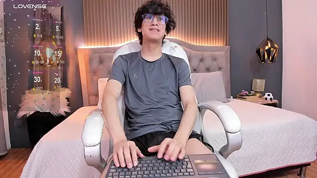 Cum_hunters webcam