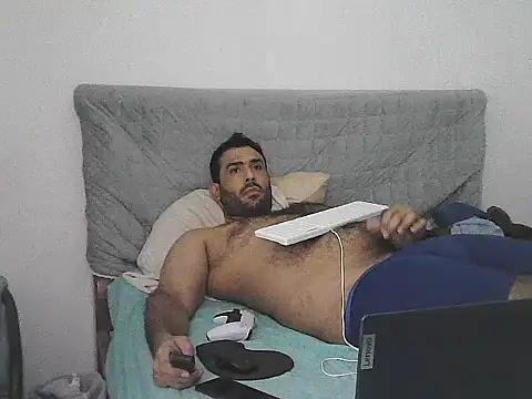 alphalatinobearx webcam