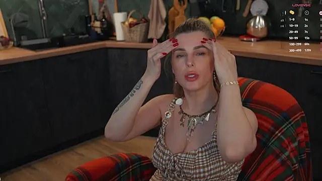 Lady--M live cam