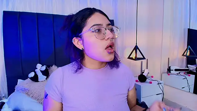 sabrinav_ - SabrinaV_'s free webcam - UK Sex Cams