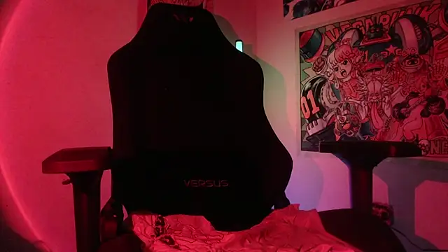 LuciferSantoryu live cam on StripChat