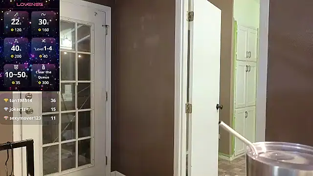 ThornsandHoney webcam