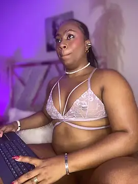selina_paris webcam