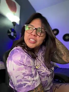 miacanela_xo's live room
