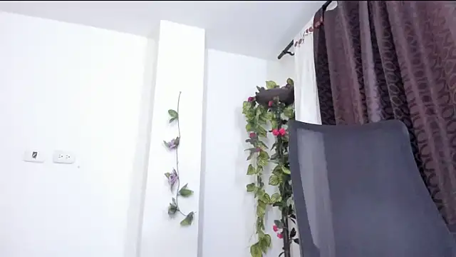 Miaroberts69