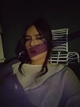 Mia_Collings1 webcam
