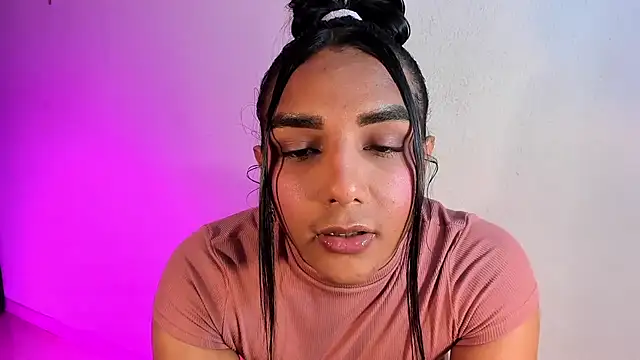 CandyLatinHott webcam