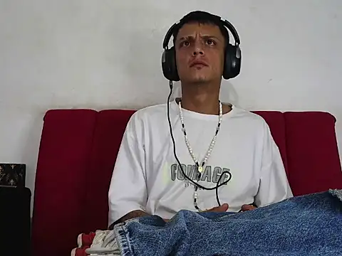 andrewcoopper1 webcam
