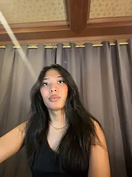 hugecock_tamira webcam